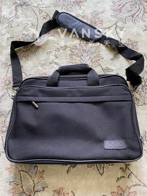 240513190709_Computer Bag 1.jpg